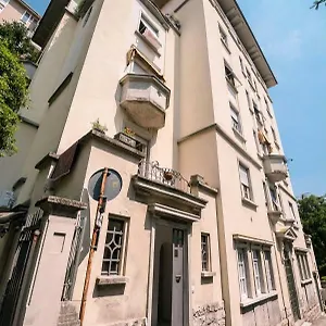 Alex Apartment Como